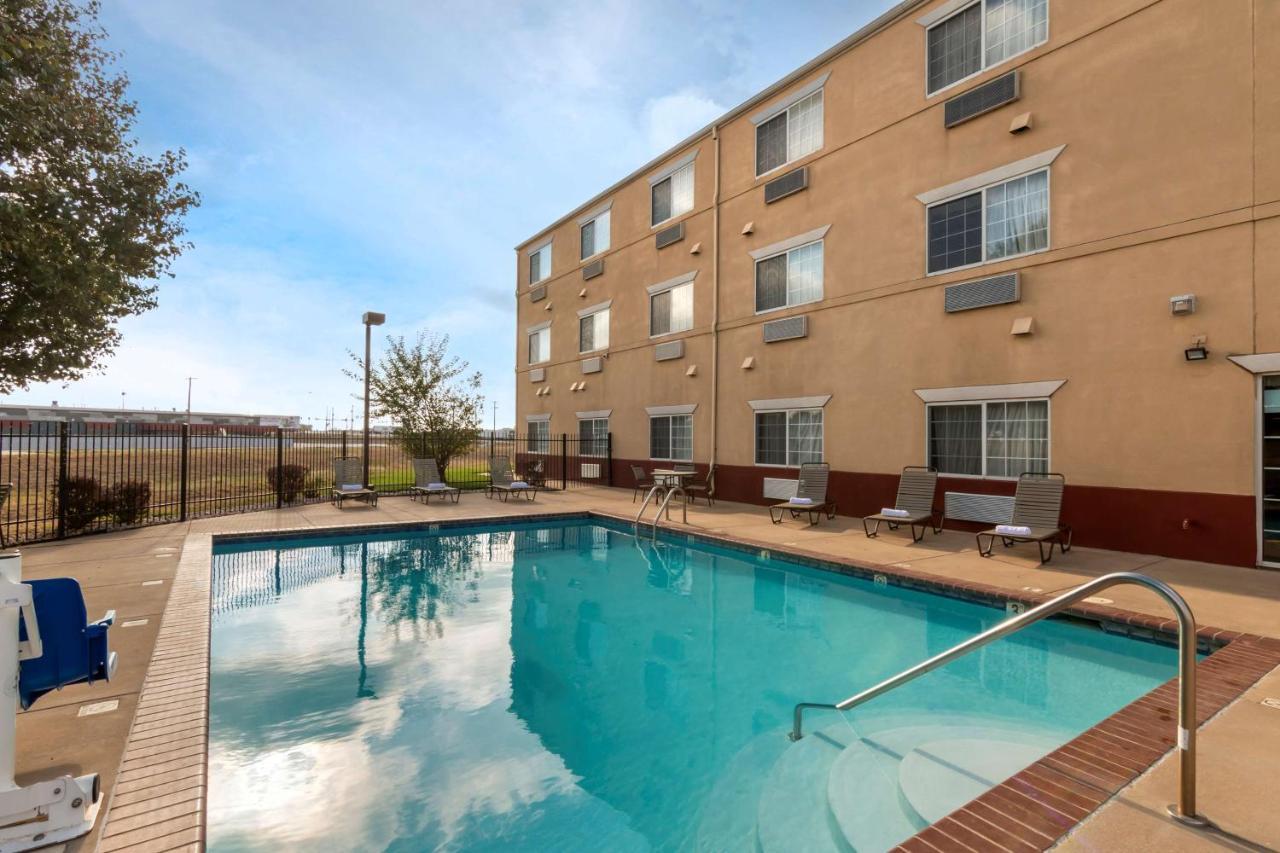 Hotel Western Governors And Wichita