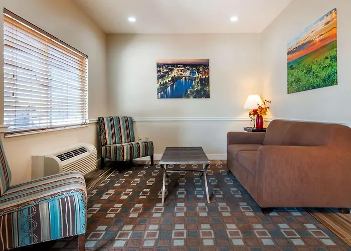 Best Western Governors Inn&Suites