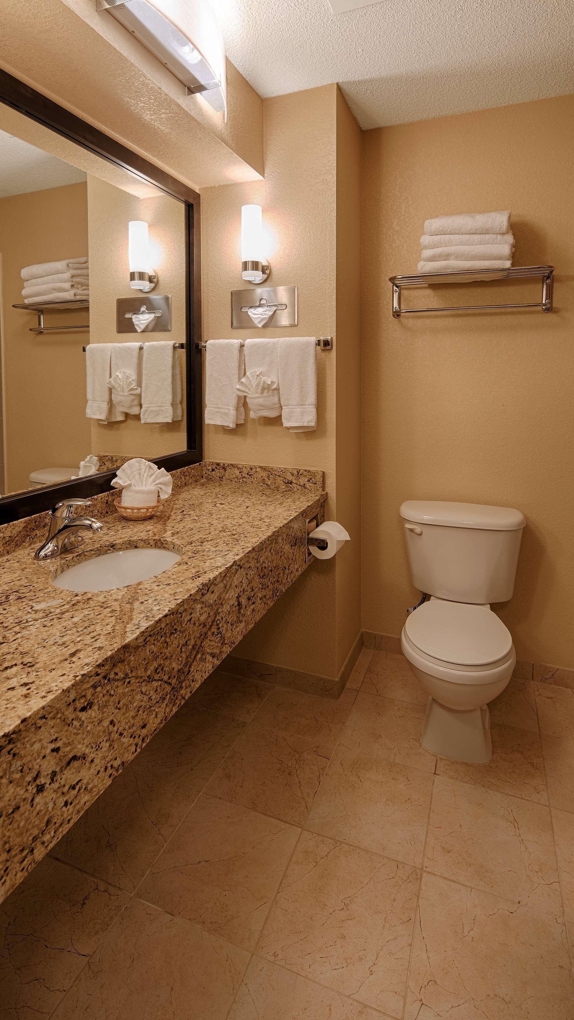 Hotel Western Governors Inn&suites