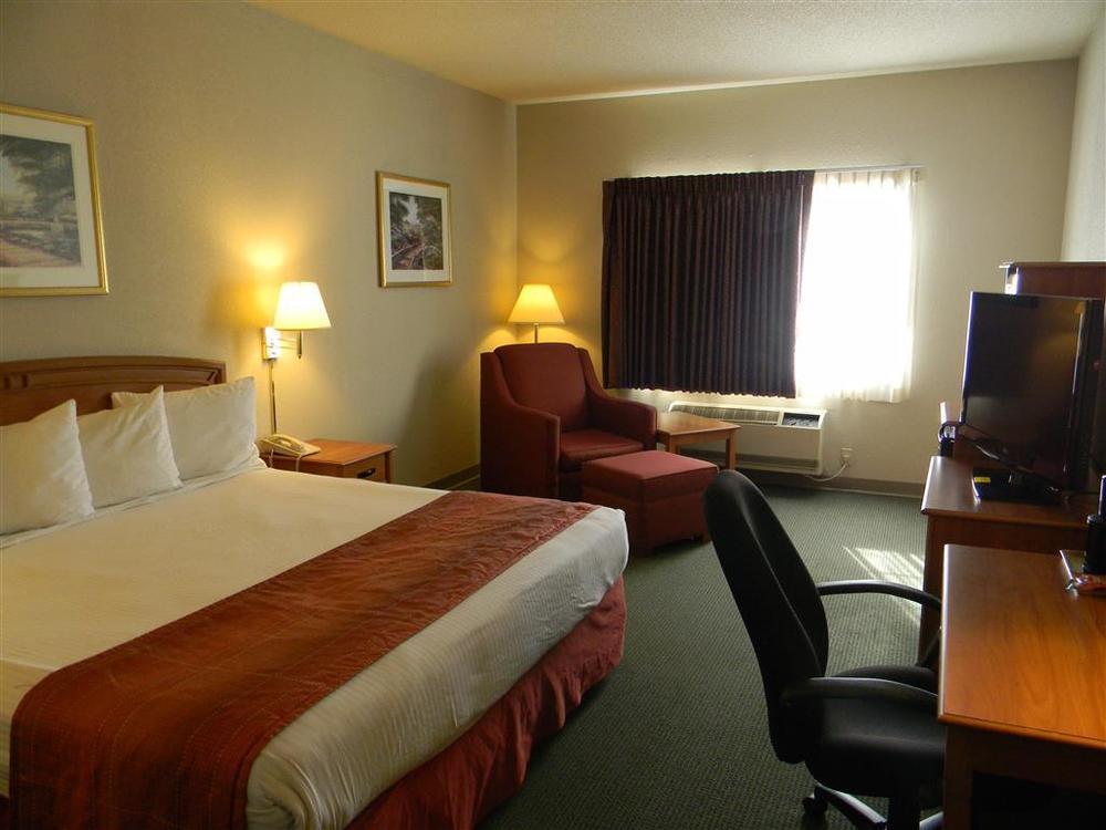 Western Governors Inn&suites Hotel 3*