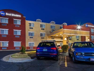 Western Governors Inn&suites