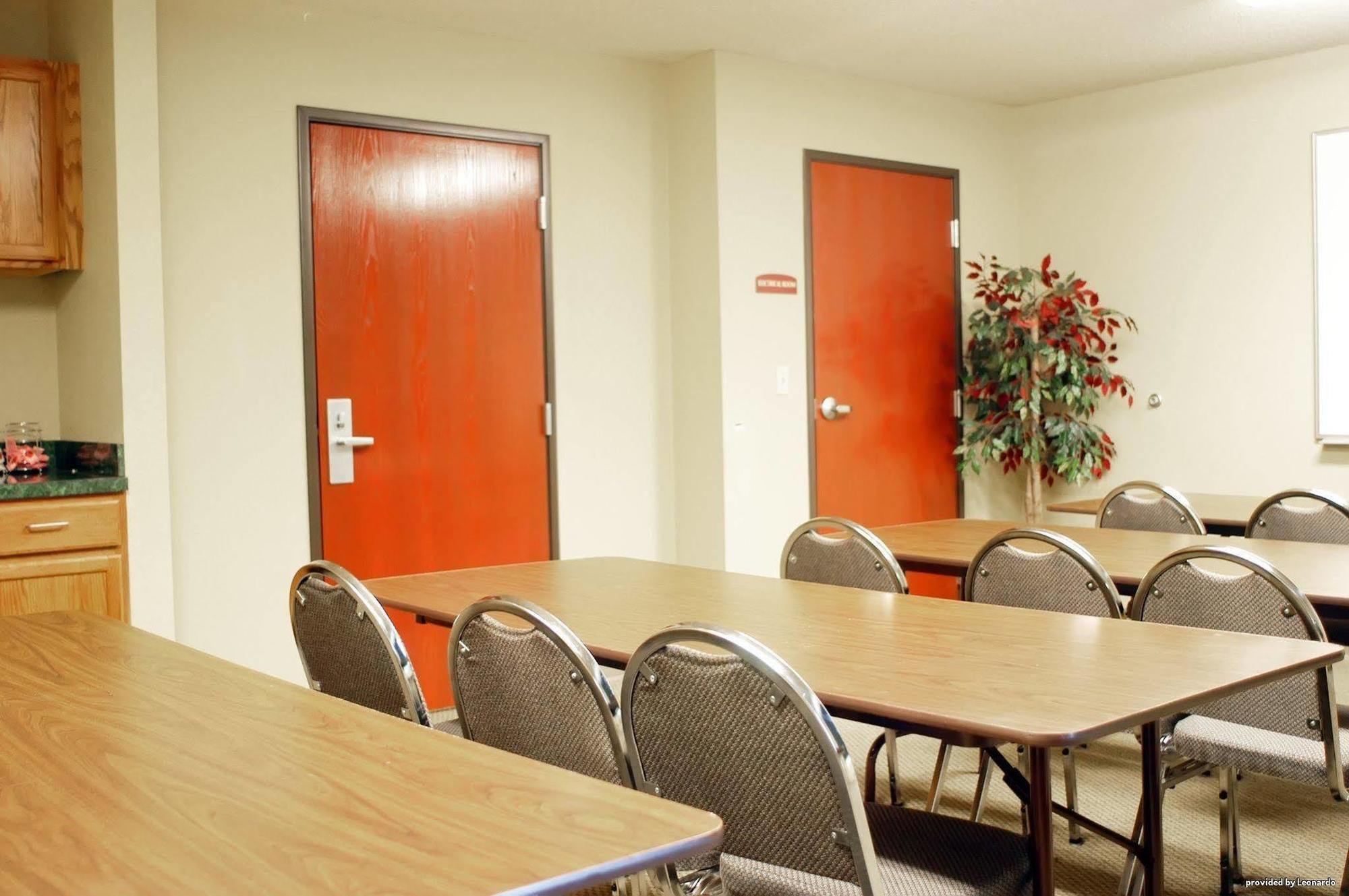 Western Governors Inn&suites Hotel