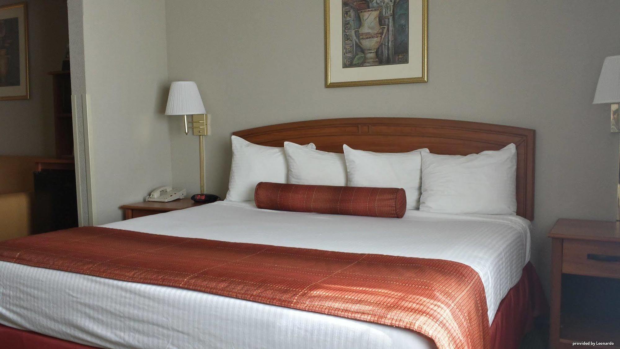 Western Governors Inn&suites Hotel Wichita